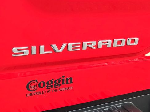 Used 2023 Chevrolet Silverado 1500 LT Trail Boss w/ LT Trail Boss Premium Package image 26