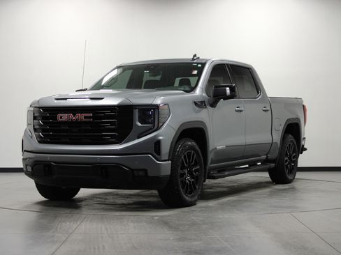 Used 2025 GMC Sierra 1500 Elevation w/ Elevation Premium Package image 8