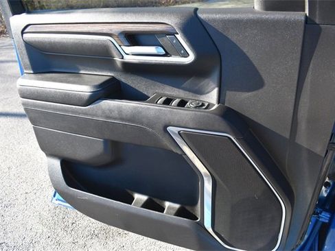 Certified 2022 Chevrolet Silverado 1500 LT w/ Z71 Off-Road Package image 29