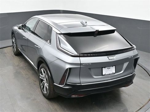 Used 2024 Cadillac Lyriq Luxury w/ LPO, Floor Liner Package image 41
