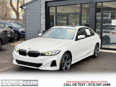 Used 2023 BMW 330i xDrive Sedan w/ Driving Assistance Package image 5