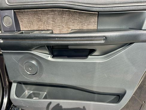 Used 2021 Ford Expedition Max Limited RWD image 11