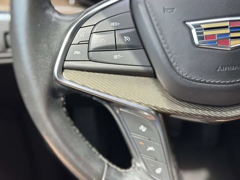 Used 2019 Cadillac XT5 Platinum AWD/4WD image 37
