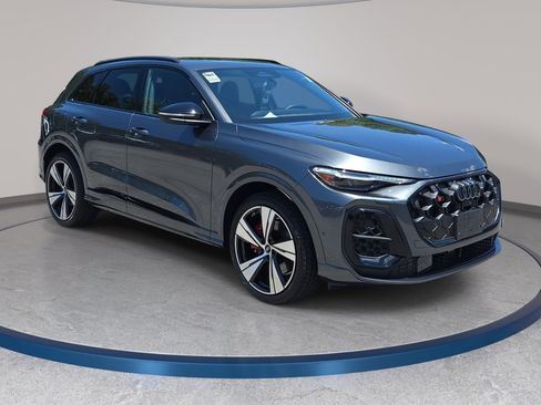 New 2026 Audi SQ5 Premium Plus AWD/4WD image 3