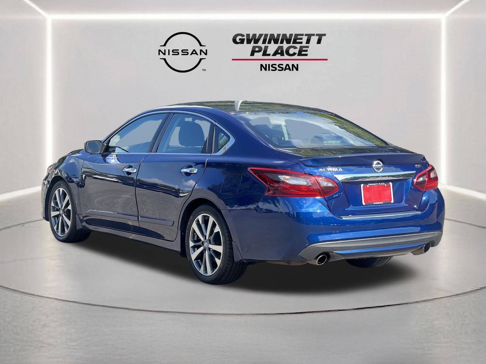 Used 2017 Nissan Altima 2.5 SR FWD image 21