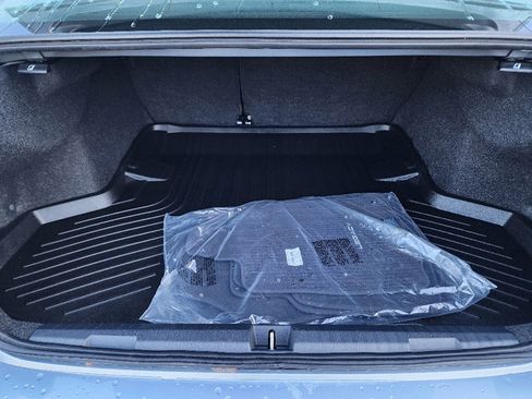 Certified 2025 Subaru Legacy Limited image 6