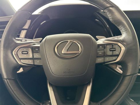 Used 2023 Lexus RX 350 Premium image 16