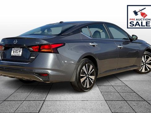 Used 2022 Nissan Altima 2.5 SV image 13