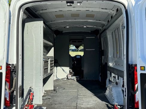 Used 2018 Ford Transit 250 148 Medium Roof image 27