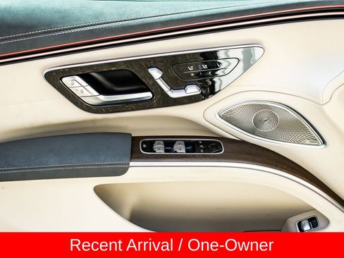 Used 2022 Mercedes-Benz EQS 450+ Sedan image 23