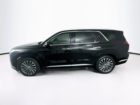 Used 2024 Hyundai Palisade Calligraphy FWD image 4