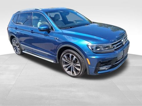 Used 2020 Volkswagen Tiguan SEL Premium R-Line w/ 3rd Row Seat Package AWD/4WD image 7