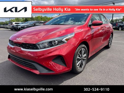 Used 2024 Kia Forte LXS w/ LXS Technology Package FWD image 1