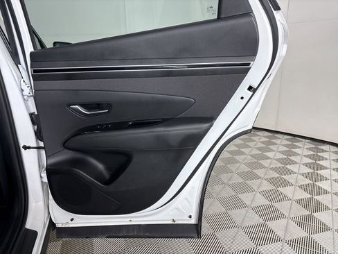Used 2023 Hyundai Tucson Limited image 27