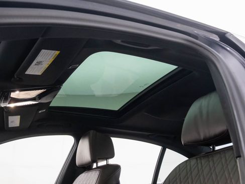 Used 2018 BMW 540i xDrive image 17