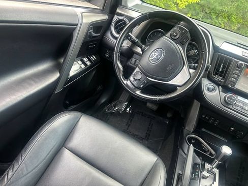 Used 2016 Toyota RAV4 Limited w/ Advanced Technology Package AWD/4WD image 21