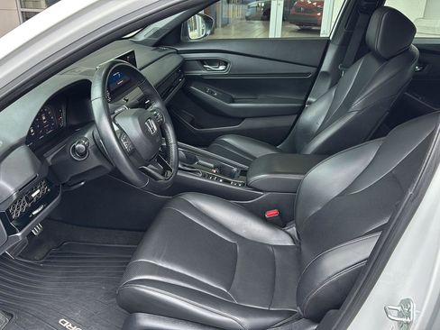 Used 2024 Honda Accord Sport image 8