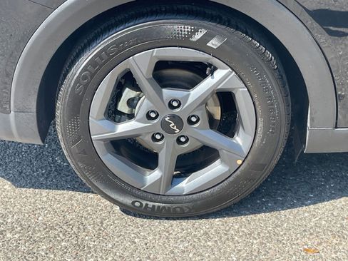 Used 2025 Kia K4 LXS image 29