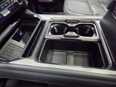 Used 2025 Ford F250 Platinum AWD/4WD image 40