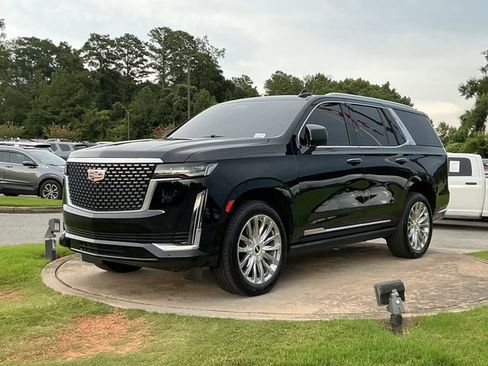Used 2022 Cadillac Escalade Premium Luxury w/ Performance Package AWD/4WD image 3
