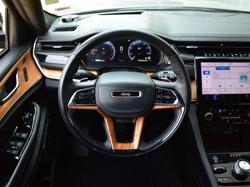Used 2022 Jeep Grand Cherokee L Summit AWD/4WD image 49