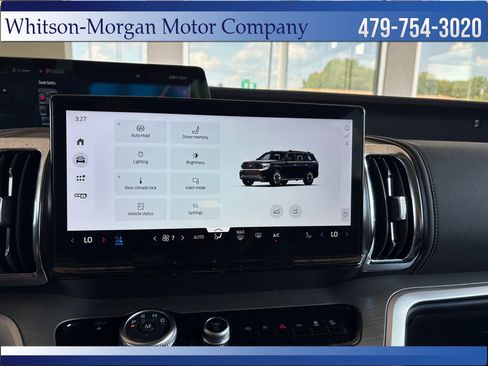 Used 2025 Ford Expedition Platinum w/ Driver's Package AWD/4WD image 27