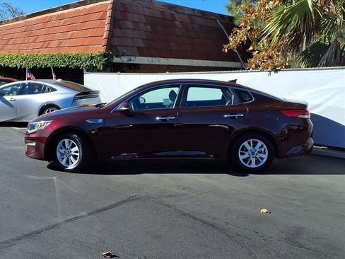 Used 2016 Kia Optima LX image 3