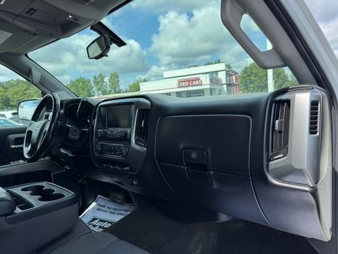 Used 2017 Chevrolet Silverado 2500 LT AWD/4WD image 19