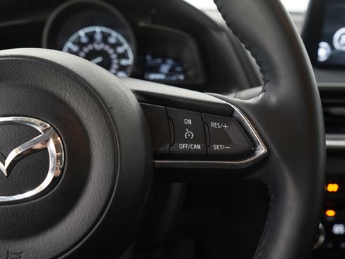 Used 2018 MAZDA MAZDA3 Touring image 22