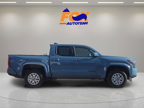 New 2026 Toyota Tacoma SR5 image 5