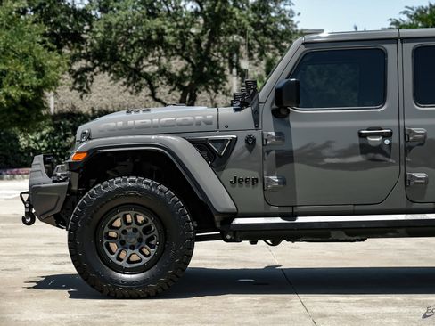 Used 2023 Jeep Wrangler Unlimited Rubicon 392 w/ Xtreme Recon 35" Tire Package AWD/4WD image 8