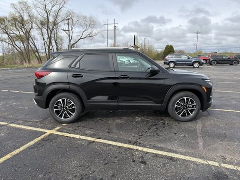 New 2026 Chevrolet TrailBlazer LT FWD image 4