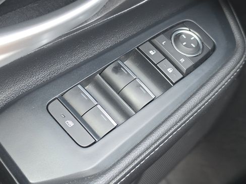 Certified 2024 Toyota Grand Highlander XLE image 16