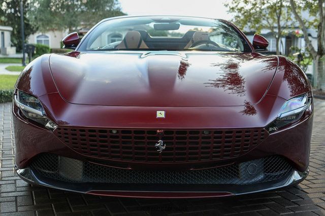 Used 2025 Ferrari Roma Spider RWD image 13