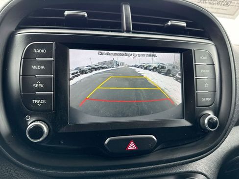 Used 2021 Kia Soul LX image 15