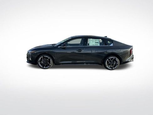 New 2025 Kia K4 GT-Line image 3