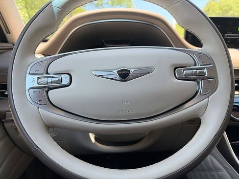 Used 2024 Genesis GV80 3.5T Advanced AWD/4WD image 12