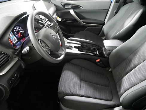 New 2026 Mitsubishi Eclipse Cross LE image 4