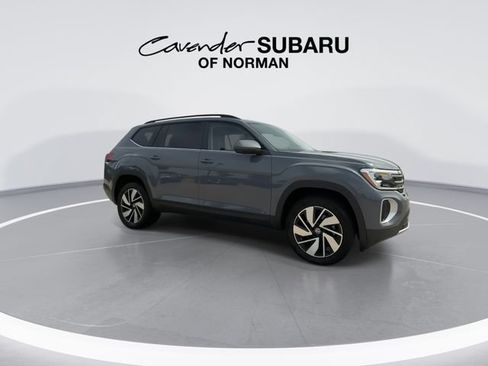 Used 2026 Volkswagen Atlas SE AWD/4WD image 2