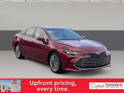 Used 2021 Toyota Avalon Limited w/ Advanced Safety Package image 2