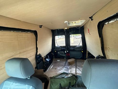 Used 2012 Ford Transit Connect XLT Premium FWD image 8