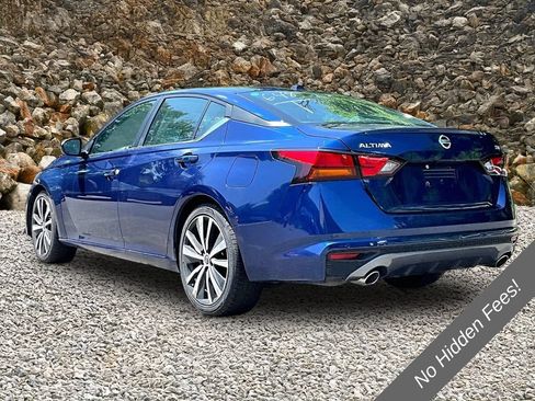 Used 2022 Nissan Altima 2.5 SR FWD image 11