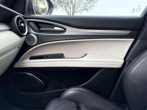 Used 2020 Alfa Romeo Stelvio Ti Sport w/ Quick Order Package 22S Sport image 28