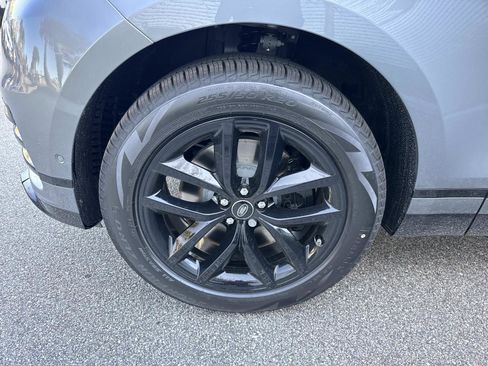 New 2026 Land Rover Range Rover Velar Dynamic SE image 10