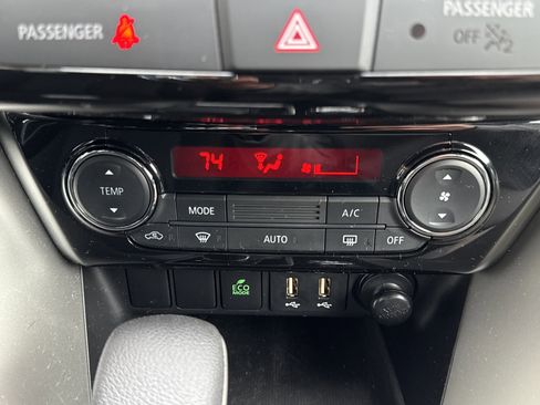 Used 2022 Mitsubishi Eclipse Cross LE image 15