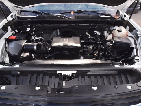 Used 2025 Chevrolet Silverado 2500 LT w/ Safety Package image 39