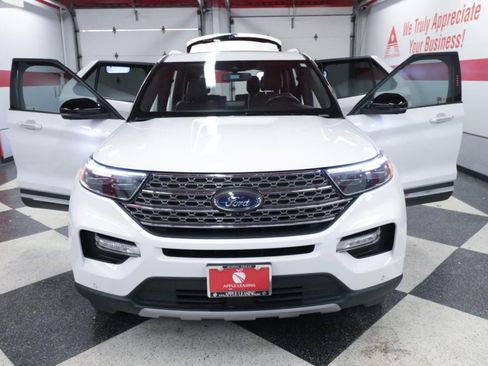 Used 2022 Ford Explorer King Ranch w/ Technology Package AWD/4WD image 30