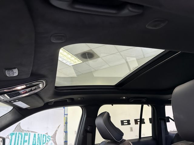 Used 2025 Jeep Grand Cherokee Summit AWD/4WD image 25