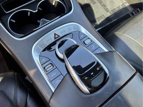 Used 2019 Mercedes-Benz S 560 4MATIC Sedan image 37