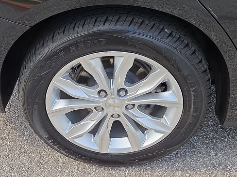 Used 2022 Chevrolet Malibu LT FWD image 7
